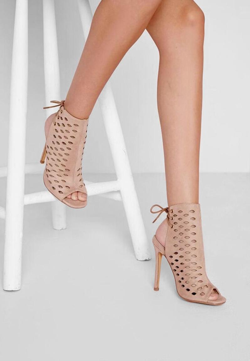 F2600045 Laser Cut Tie Back Heeled Sandals NUDE Missguided Heels