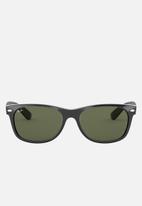 Ray-Ban - New Wayfarer sunglasses 55mm - crystal green & black