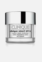 Clinique - Smart™ SPF 15 Custom-Repair Moisturizer - Combination to Oily