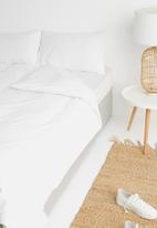 Sixth Floor - Polycotton bedding pack - white