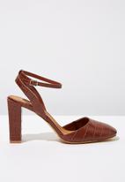 square toe heels brown