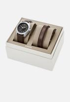 Fossil - Editor leather watch and bracelet set - brown