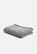 Linen House - Plush marle bath mat - charcoal