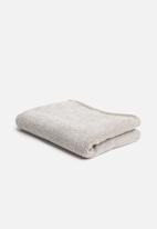 Linen House - Plush bath mat - oatmeal