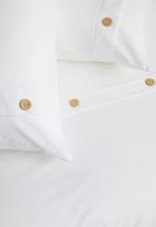 Sixth Floor - Button cotton duvet set - white/brown