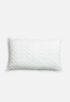 Sheraton Textiles - Quilted pillow protector