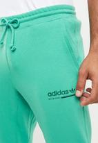 adidas Originals - Adidas originals sweatpants - green