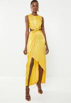 hammered maxi twist satin cut yellow dress