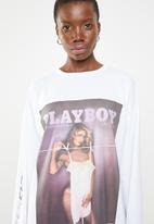 Missguided - Playboy magazine print slogan sleeve long sleeve t-shirt dress - white