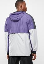 new balance rwt lightweight jacket