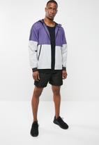 new balance rwt lightweight jacket