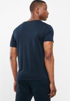GUESS - Pima embroidered logo tee - navy