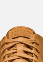 nike air force 1 sage low lx wheat