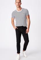 Cotton On - Stretch skinny fit chinos - black