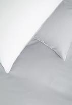 Sixth Floor - Reversible cotton duvet set - grey & white