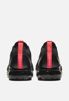 vapormax flyknit 3 black igloo