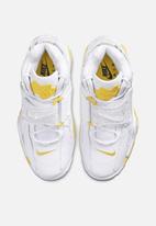 nike air barrage amarillo