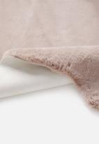 Fotakis - Eli faux fur rug - pink