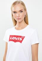 Levi’s® - The perfect tee core house mark - white