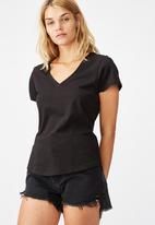 Cotton On - The one fitted v tee - black