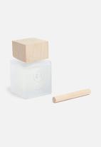 Anke Products - Wild lemongrass room diffuser (gift box)
