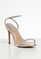 festive silver steve madden