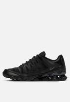 nike reax 8 tr black