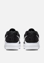 Nike - Air Max Oketo - black / white