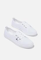 white canvas plimsolls ladies