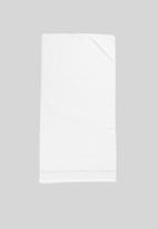Linen House - Plush towel - white