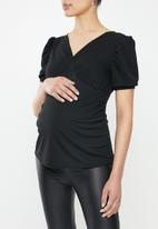 Missguided - Maternity plain print short milkmaid sleeve top - black