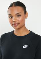 Nike - Nsw essential crew fleece - black
