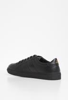 jd jonathan shoes