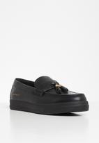 jonathan d tassel sneaker black