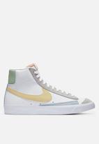 Blazer Mid '77 - DC0959-100 - White & Lemon Nike Sneakers | Superbalist.com