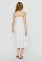 Vero Moda - Halo singlet calf dress - white