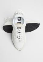 Diesel  - S-serendipity lc sneakers - white