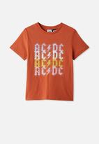 Free by Cotton On - Girls license classic short sleeve tee - rust 