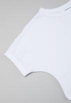 Superbalist - Elasticated sleeve oversized tee - white