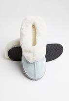 Karu - Sleek suede wool inner slipper - grey
