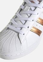 adidas Originals - Superstar w - ftwr white/copper met./core black