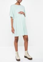 Missguided - Maternity frill smock dress - blue