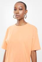 Missguided - Washed oversize tee - peach
