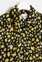 Superbalist - Girls printed shirt dress - yellow & black 
