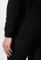 Superbalist - Raglan textured knit - black
