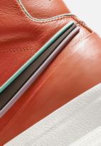 Nike - Blazer mid '77 infinite - team orange/baroque brown-arctic pink
