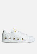wall e stan smith