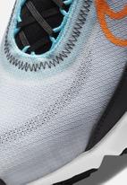 Nike - Air Max 2090 - white/turf orange-black-aquamarine