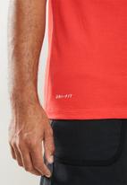 Nike - Nike dfc short sleeve tee - red