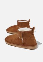 Cotton On - Body super cropped home boot - brown